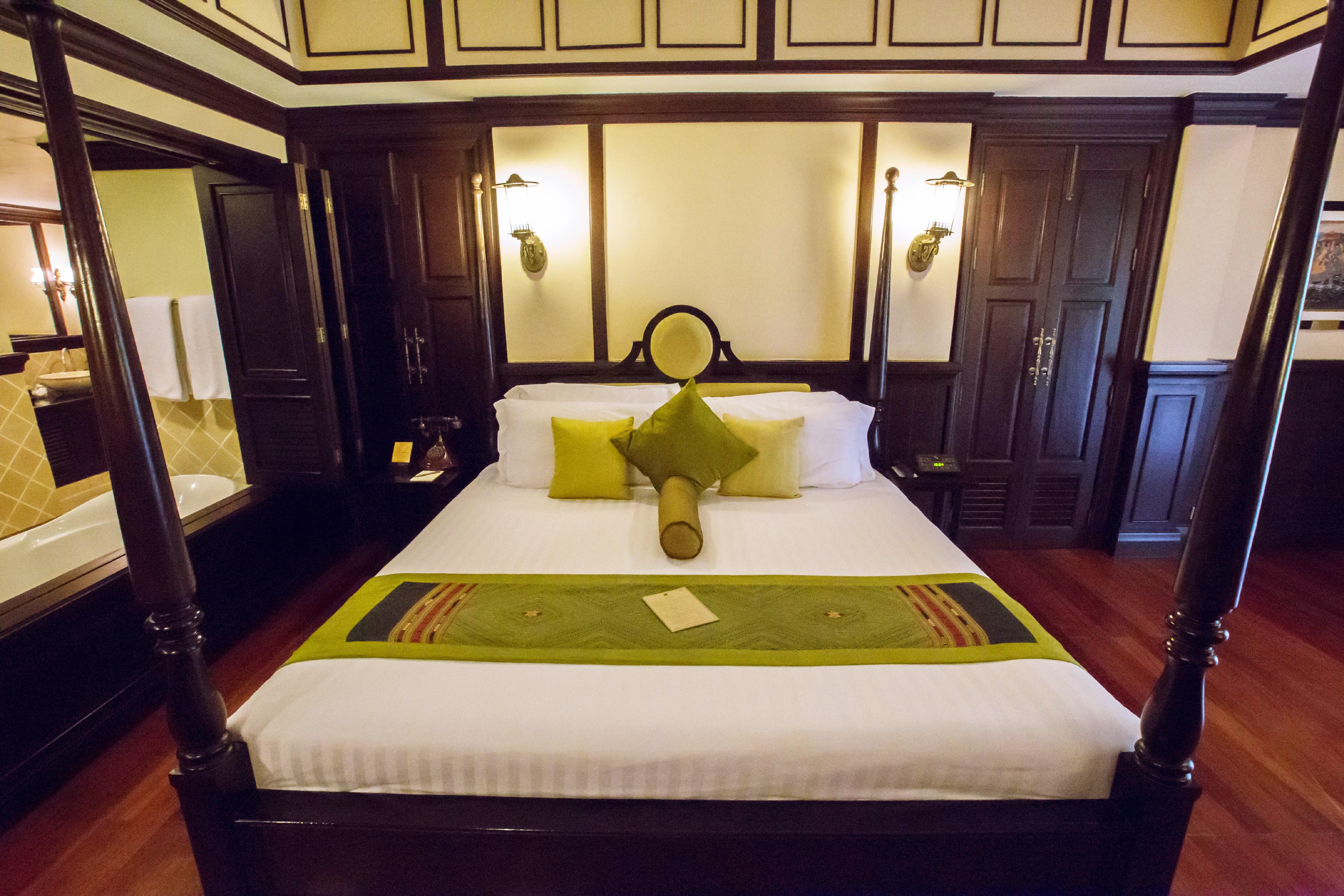 Wora Bura Hua Hin Resort & Spa Ngoại thất bức ảnh A bedroom at the hotel
