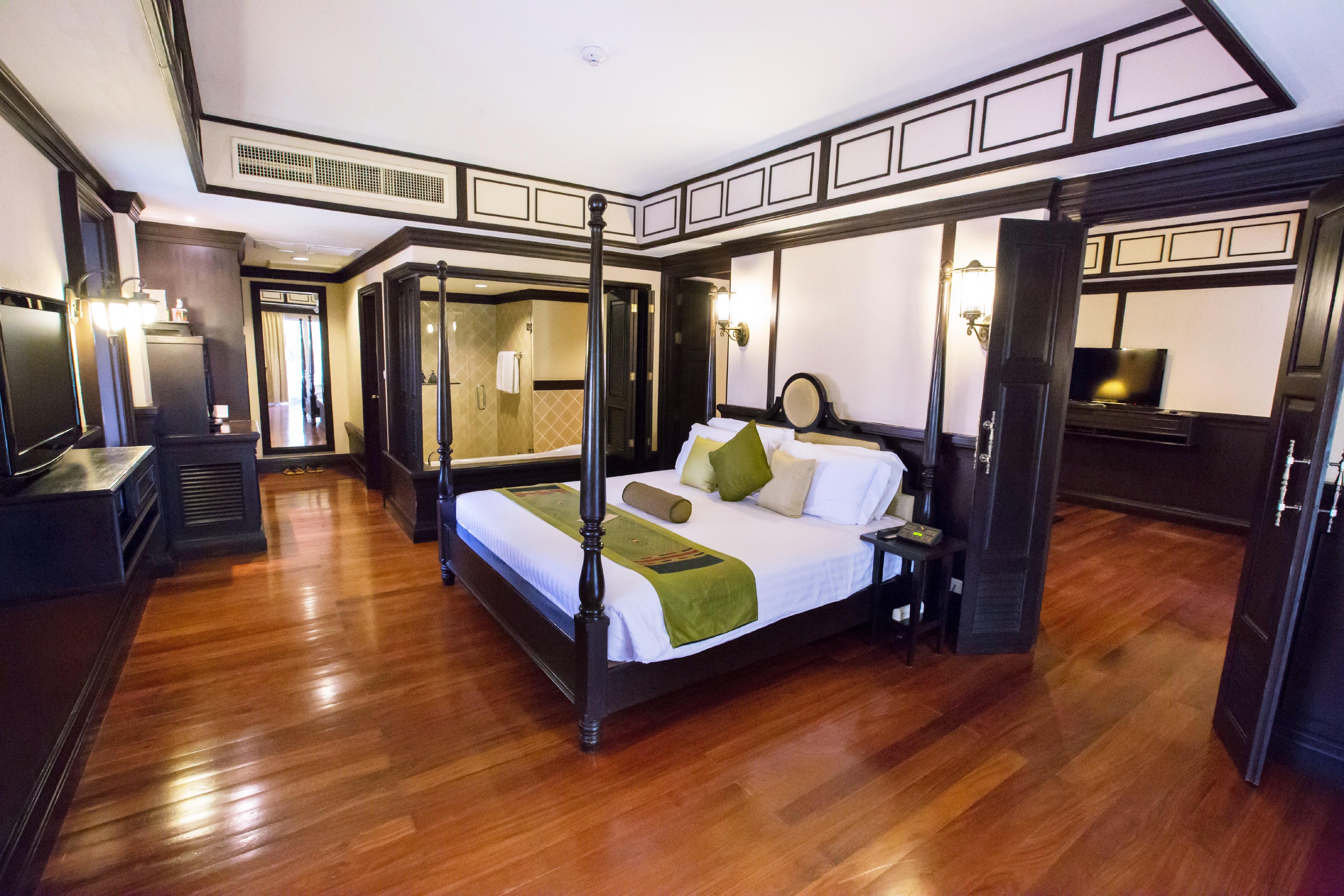 Wora Bura Hua Hin Resort & Spa Ngoại thất bức ảnh A suite at the Royal Thai Suite