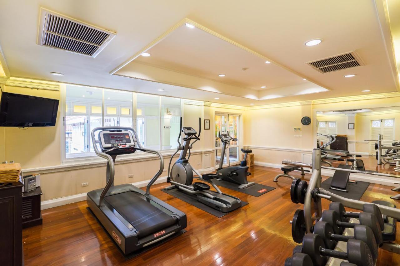 Wora Bura Hua Hin Resort & Spa Ngoại thất bức ảnh The gym at the hotel